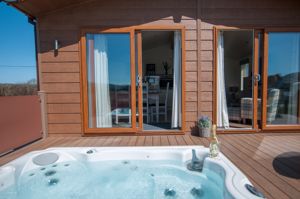 Photo 15- click for photo gallery